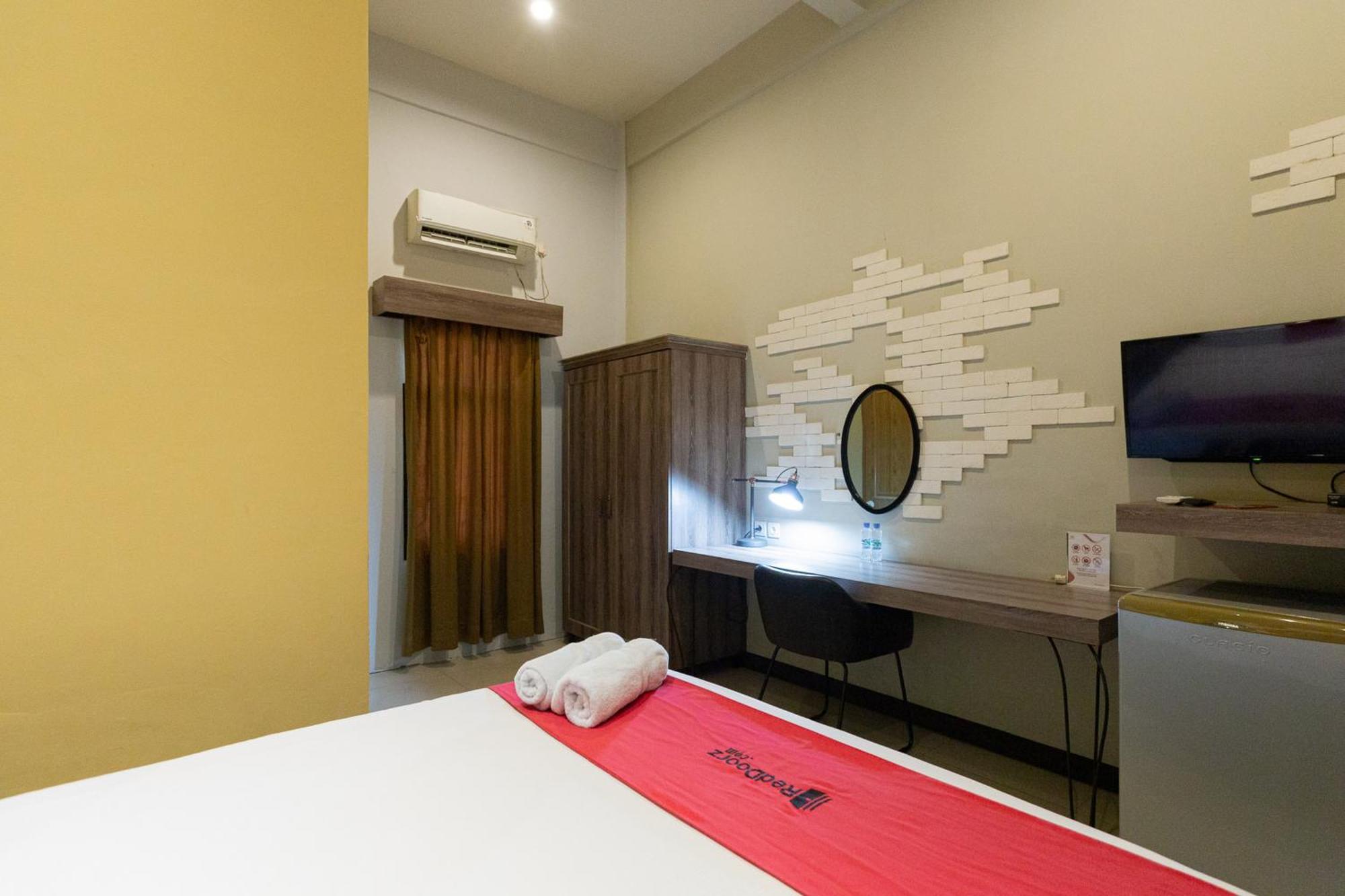 Reddoorz Near Mall Slipi Jaya Rumah tetamu Jakarta