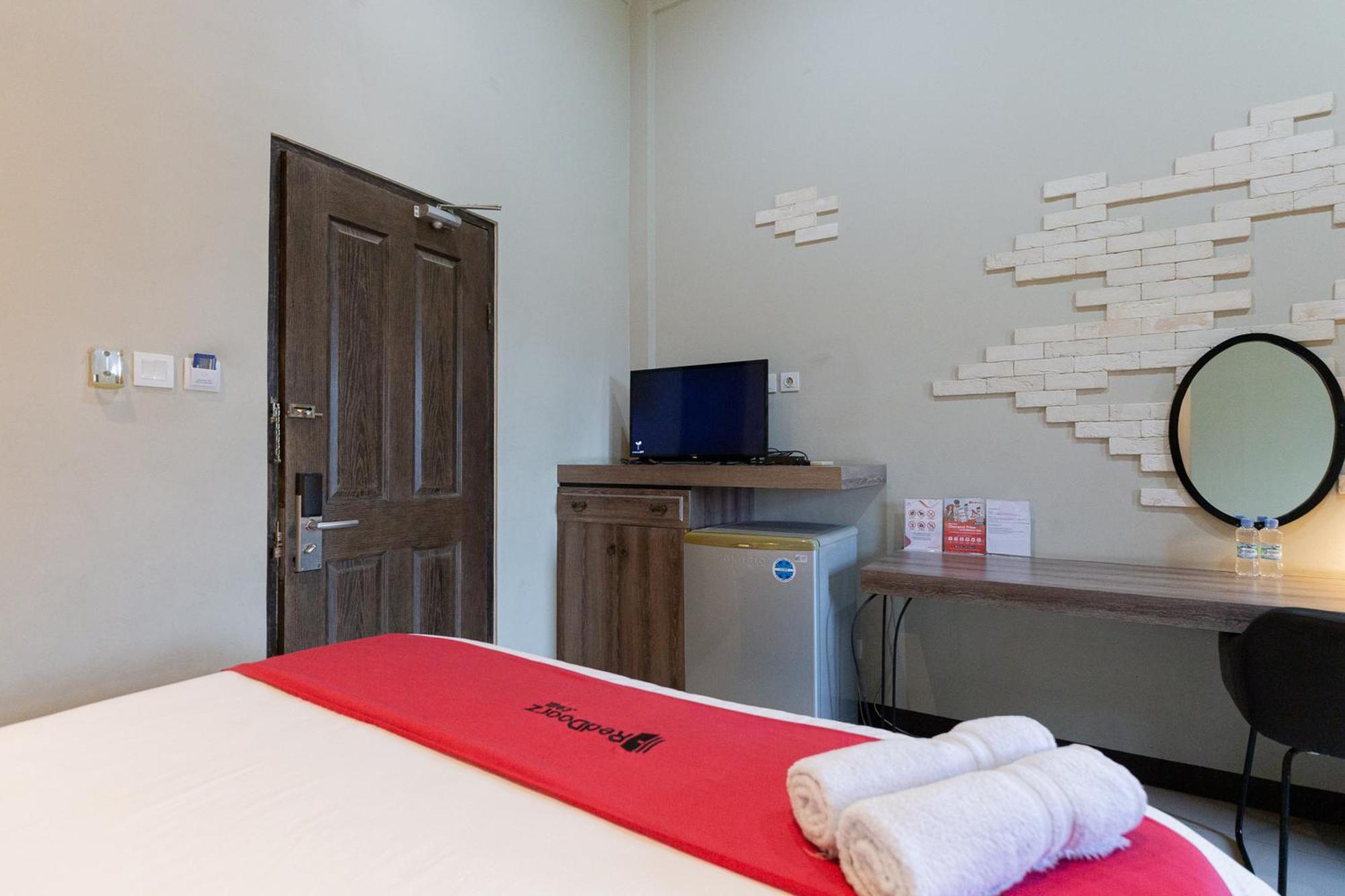 Reddoorz Near Mall Slipi Jaya 3*