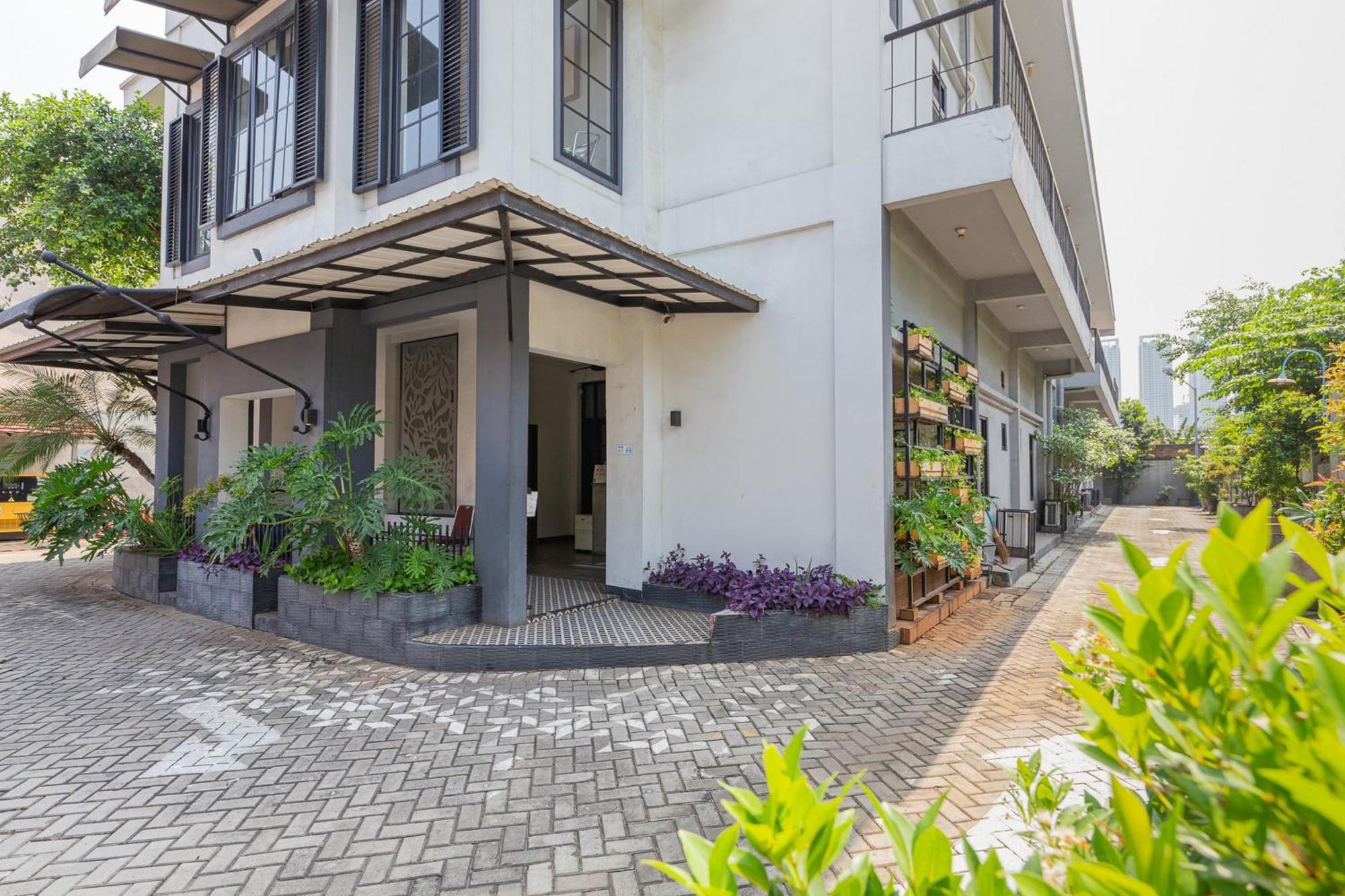 Rumah tetamu Reddoorz Near Mall Slipi Jaya Jakarta
