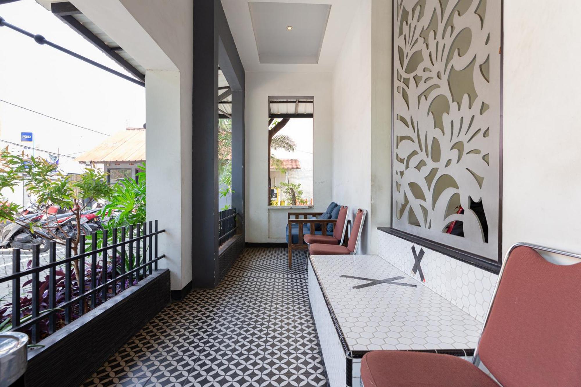 Reddoorz Near Mall Slipi Jaya